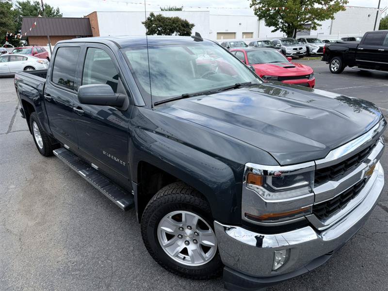 Used 2017 Chevrolet Silverado 1500 LT w/ All Star Edition AWD/4WD image 4