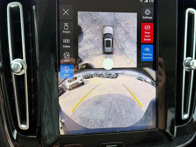 New 2026 Volvo XC40 B5 Plus w/ Climate Package AWD/4WD image 14