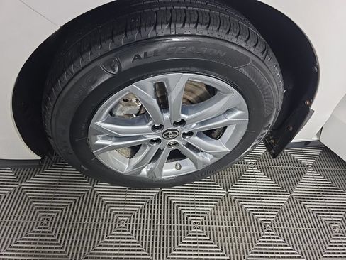 Used 2022 Toyota Sienna XSE AWD/4WD image 10