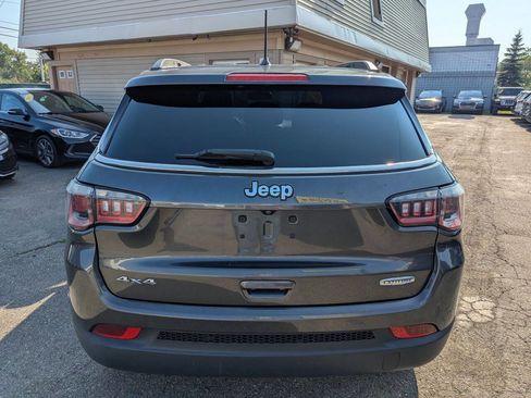 Used 2018 Jeep Compass Latitude image 6