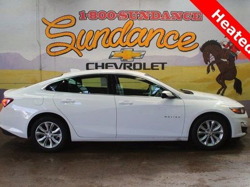 Used 2022 Chevrolet Malibu LT image 1