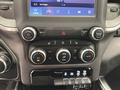 Used 2022 RAM 1500 Big Horn AWD/4WD image 20