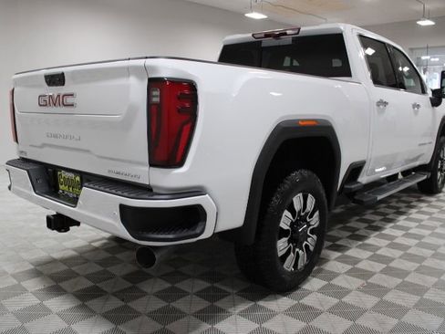 New 2026 GMC Sierra 2500 Denali w/ Denali Reserve Package image 12