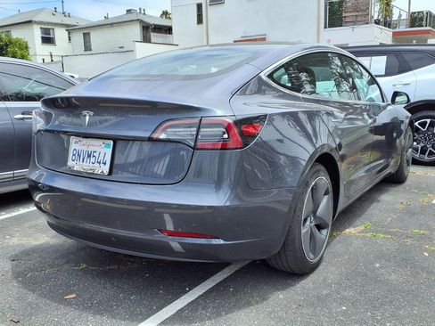 Used 2020 Tesla Model 3 Standard Range Plus RWD image 8