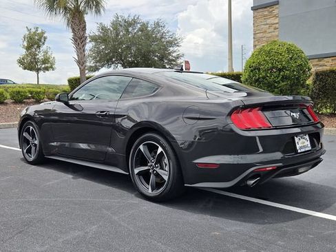 Used 2022 Ford Mustang Coupe RWD image 5