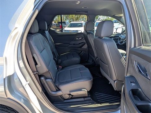 Certified 2024 Chevrolet Traverse RS image 13