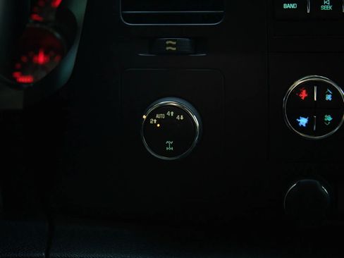 Used 2013 GMC Sierra 1500 SLE w/ Power Tech Package image 38