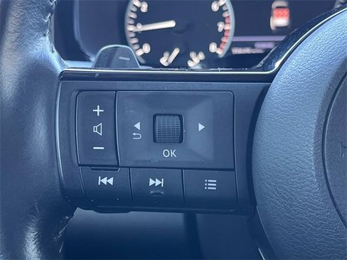 Used 2023 Nissan Pathfinder SL image 27