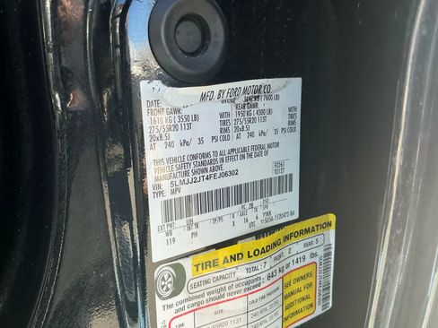 Used 2015 Lincoln Navigator 4WD image 37