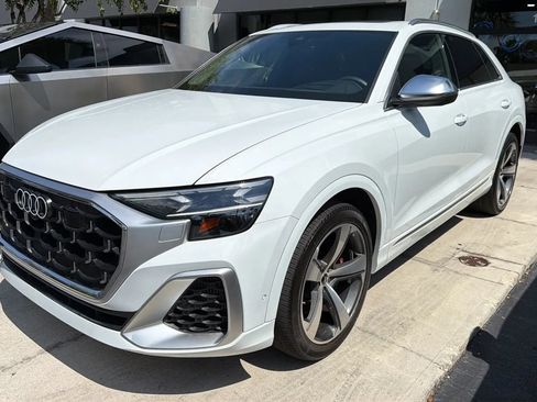 Used 2024 Audi SQ8 Prestige w/ Prestige Package AWD/4WD image 2