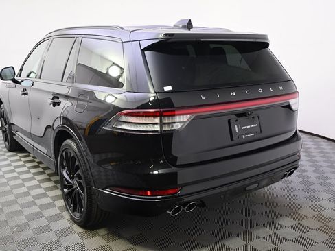 New 2026 Lincoln Aviator Reserve w/ Jet Appearance Package AWD/4WD image 4