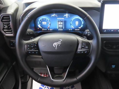 Used 2025 Ford Bronco Sport Badlands AWD/4WD image 10