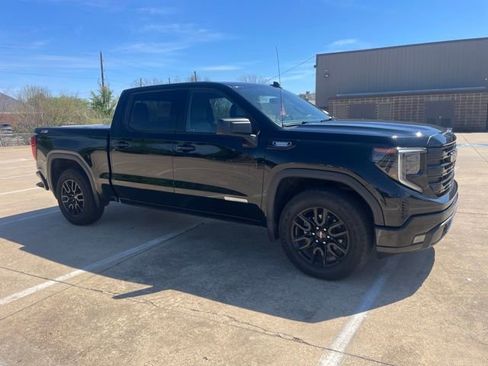Used 2022 GMC Sierra 1500 Elevation w/ X31 Off-Road Package AWD/4WD image 3