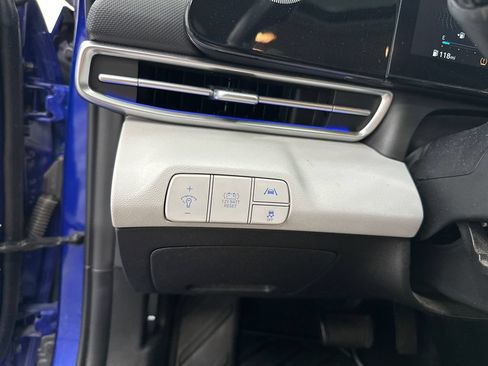 Used 2023 Hyundai Elantra Limited FWD image 33