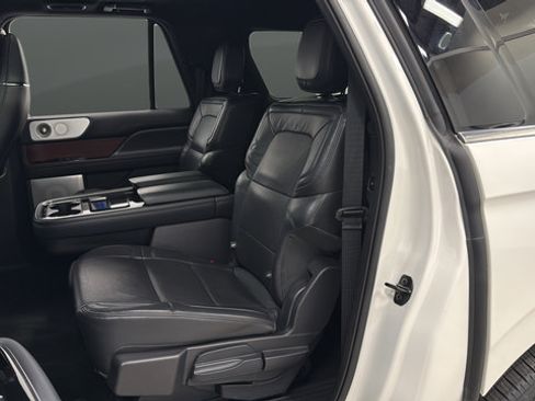 Used 2023 Lincoln Navigator L Reserve w/ Equipment Group 201A AWD/4WD image 22