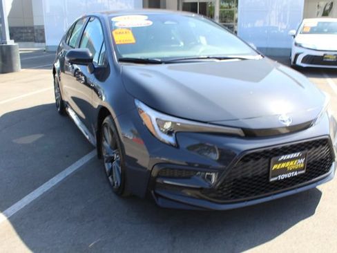 Certified 2026 Toyota Corolla SE FWD image 2