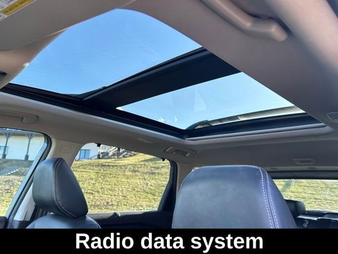 Used 2021 Nissan Rogue Platinum image 17