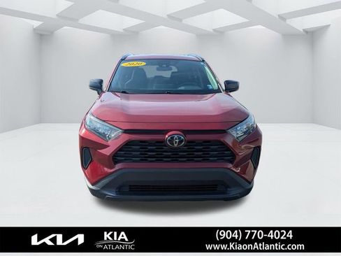 Used 2020 Toyota RAV4 LE FWD image 8