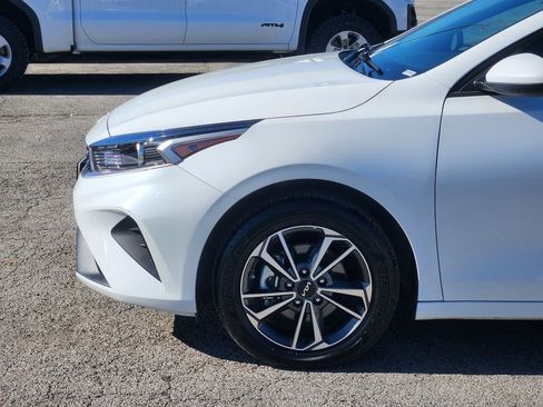 Used 2024 Kia Forte LXS image 8