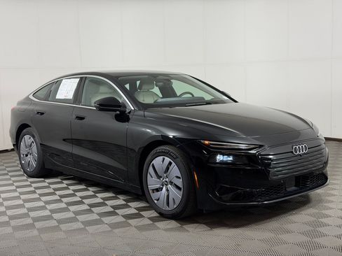 Used 2025 Audi A6 e-tron Premium w/ Ultra Package AWD/4WD image 7