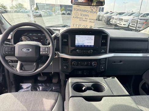 Used 2023 Ford F150 XLT image 14
