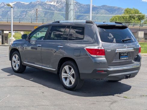 Used 2013 Toyota Highlander Limited AWD/4WD image 3