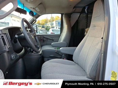 Used 2021 Chevrolet Express 2500 image 14