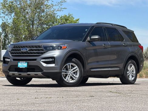 Certified 2023 Ford Explorer XLT w/ Equipment Group 202A AWD/4WD image 1