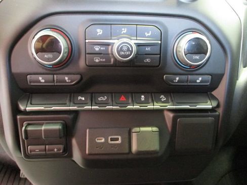Used 2022 Chevrolet Silverado 2500 LT w/ All Star Edition AWD/4WD image 14