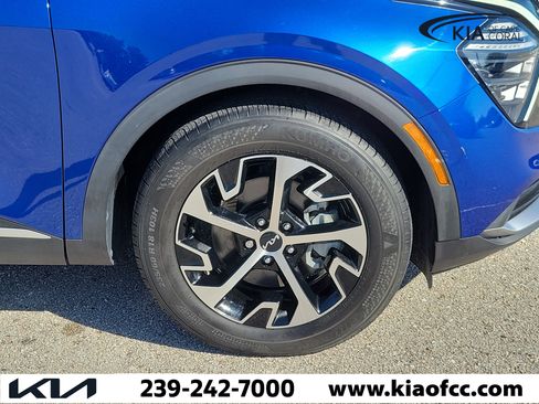 Certified 2024 Kia Sportage EX FWD image 7