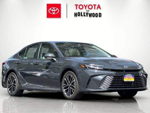 New 2026 Toyota Camry XLE FWD image 2