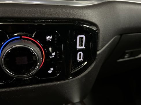 Certified 2025 Chevrolet Silverado 1500 High Country image 72