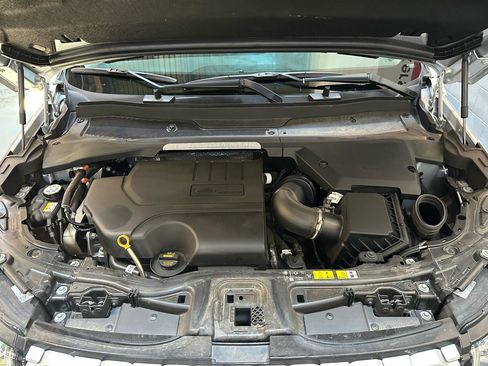 Used 2023 Land Rover Discovery Sport SE image 22