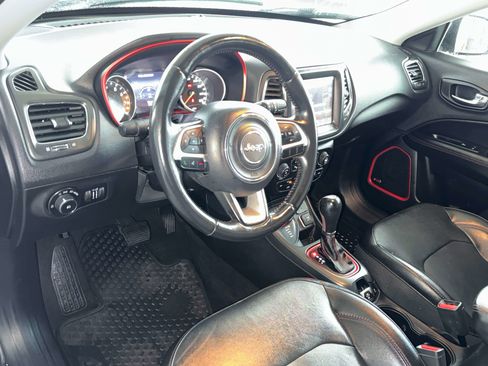 Used 2018 Jeep Compass Trailhawk w/ Leather Interior Group image 11