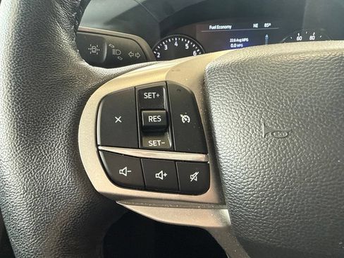 Used 2023 Ford Explorer XLT w/ Equipment Group 202A AWD/4WD image 19