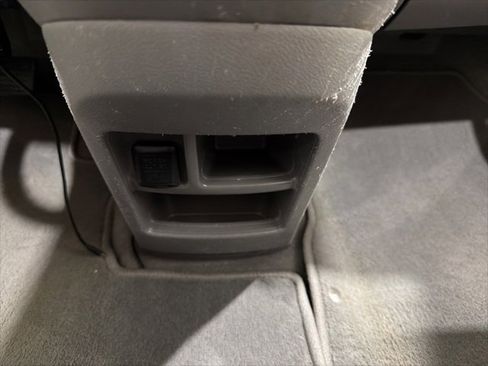 Used 2009 Honda CR-V LX image 36