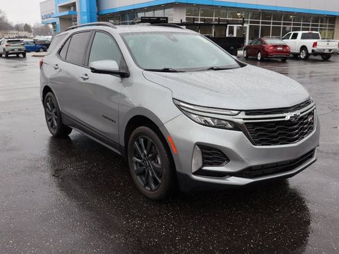 Used 2023 Chevrolet Equinox RS w/ RS Leather Package image 2