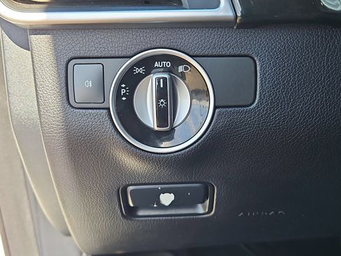 Used 2016 Mercedes-Benz GL 550 4MATIC image 15