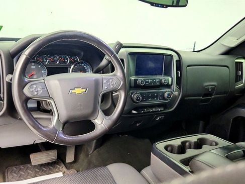 Used 2018 Chevrolet Silverado 1500 LT AWD/4WD image 12