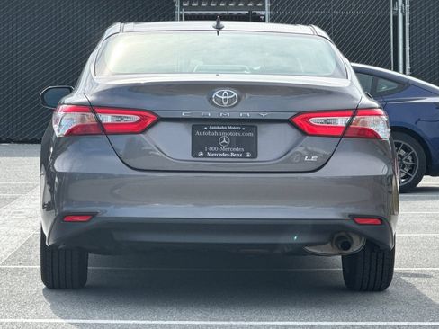 Used 2019 Toyota Camry LE image 9
