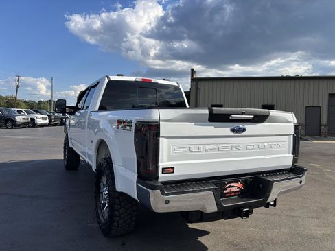 Used 2021 Ford F250 Lariat w/ Lariat Value Package AWD/4WD image 9