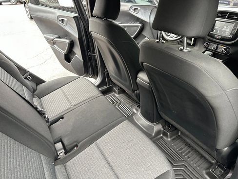 Used 2021 Kia Soul S image 25