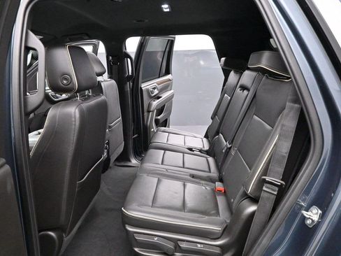 Used 2021 Chevrolet Tahoe Premier AWD/4WD image 31