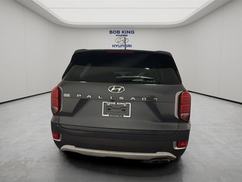Used 2021 Hyundai Palisade SE FWD image 4