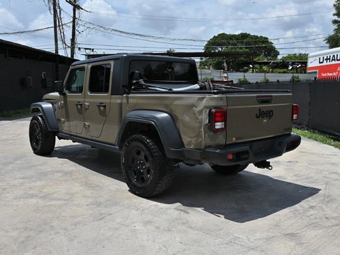 Used 2020 Jeep Gladiator Sport w/ Quick Order Package 24S AWD/4WD image 3