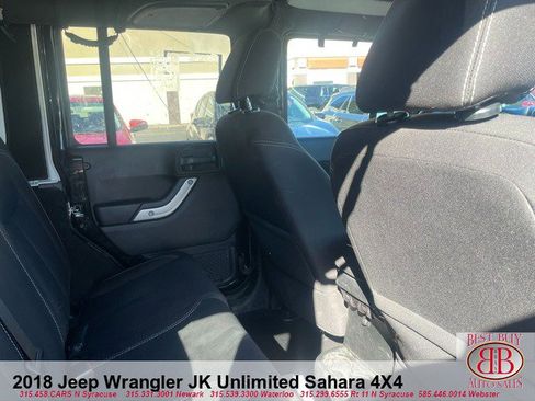 Used 2018 Jeep Wrangler Unlimited Sahara w/ Connectivity Group image 10