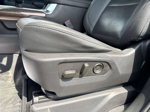 Used 2023 Chevrolet Silverado 1500 RST AWD/4WD image 12