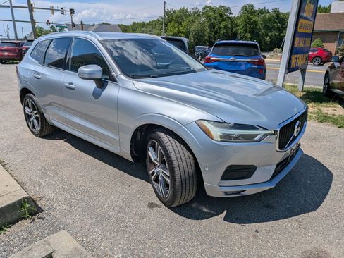 Used 2018 Volvo XC60 T6 Momentum w/ Convenience Package AWD/4WD image 8