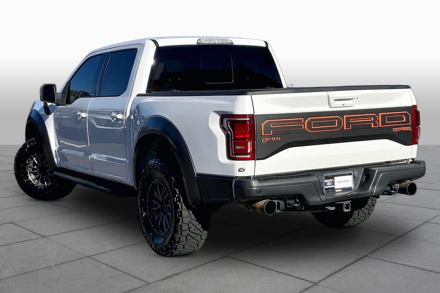 Used 2017 Ford F150 Raptor w/ Equipment Group 802A Luxury AWD/4WD image 12