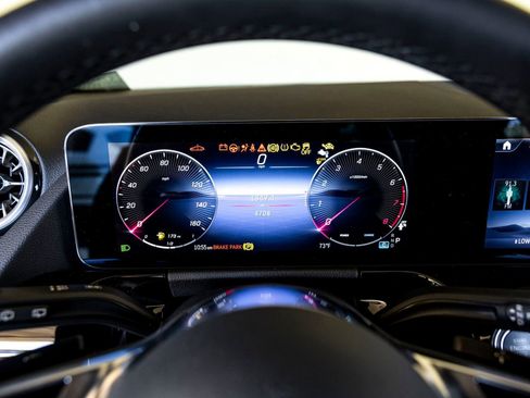 Used 2025 Mercedes-Benz GLA 250 GLA 250 image 18